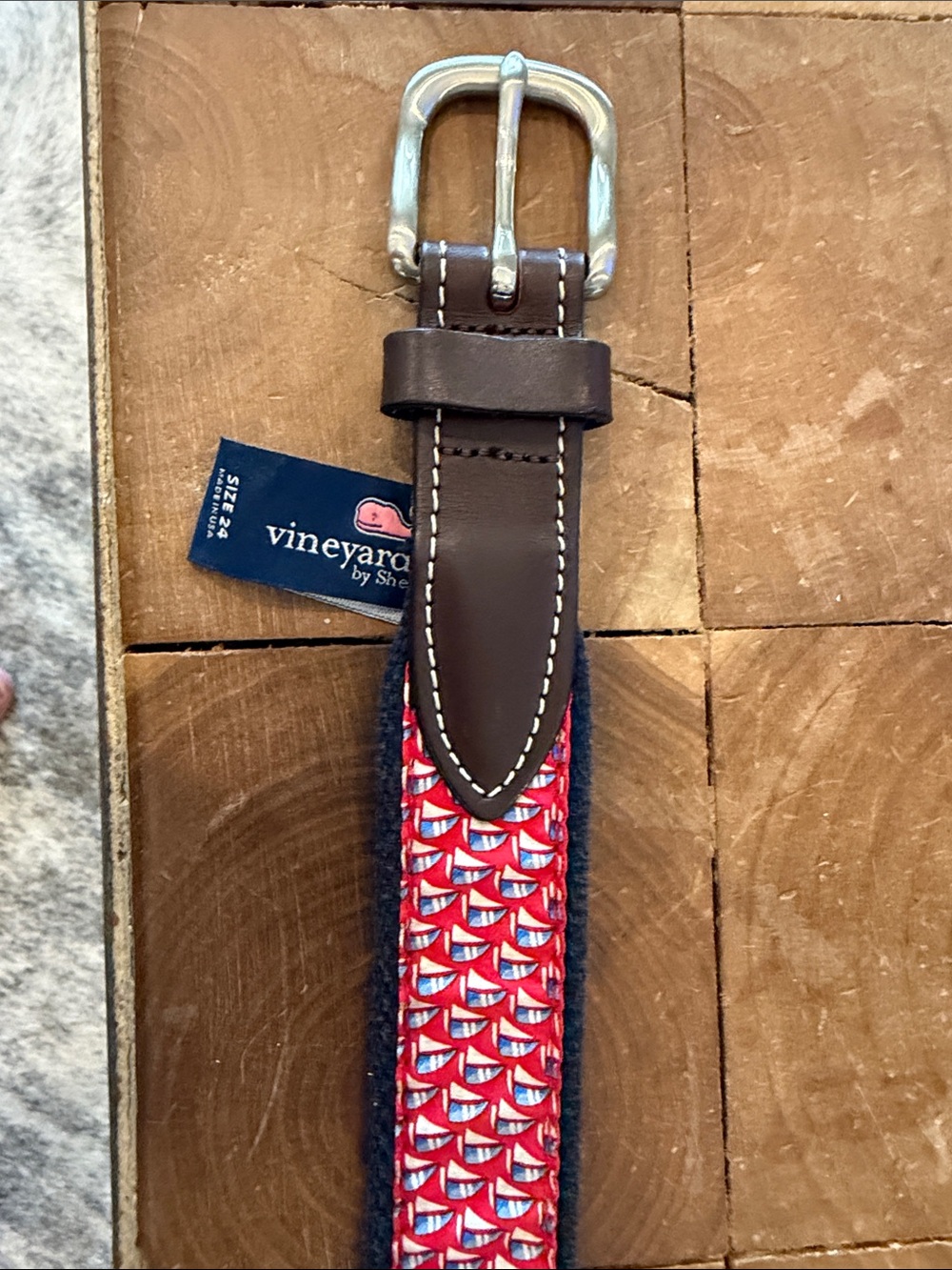 Kids Vineyard Vines Brown Leather Belt with Red Nautical Sail Pattern like new
